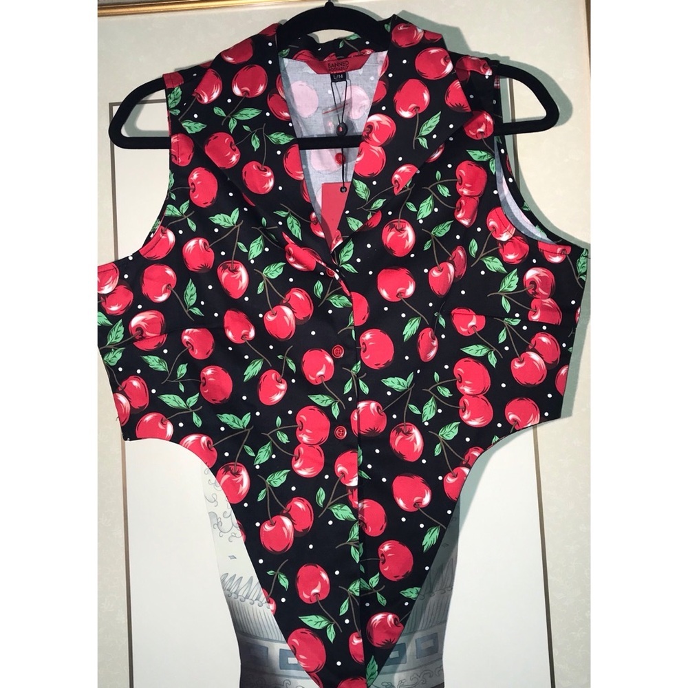 🌹NWT🌹BANNED ROCKABILLY Blouse🌹